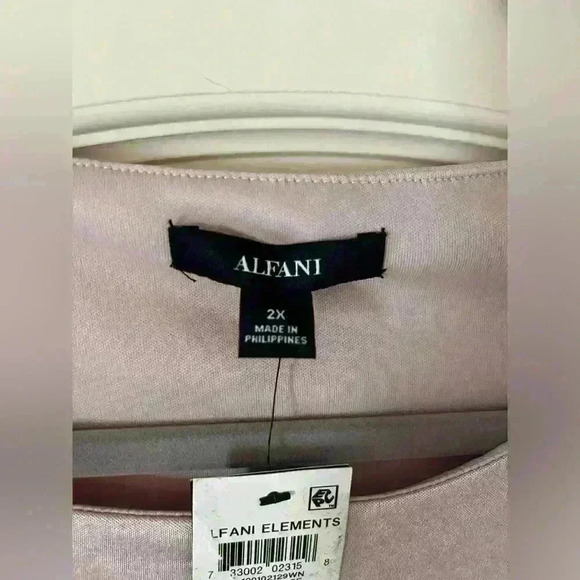 NWT Alfani Blouse Blush Color Polyester One-Sleeveless Women’s size 2X - Picture 3 of 9